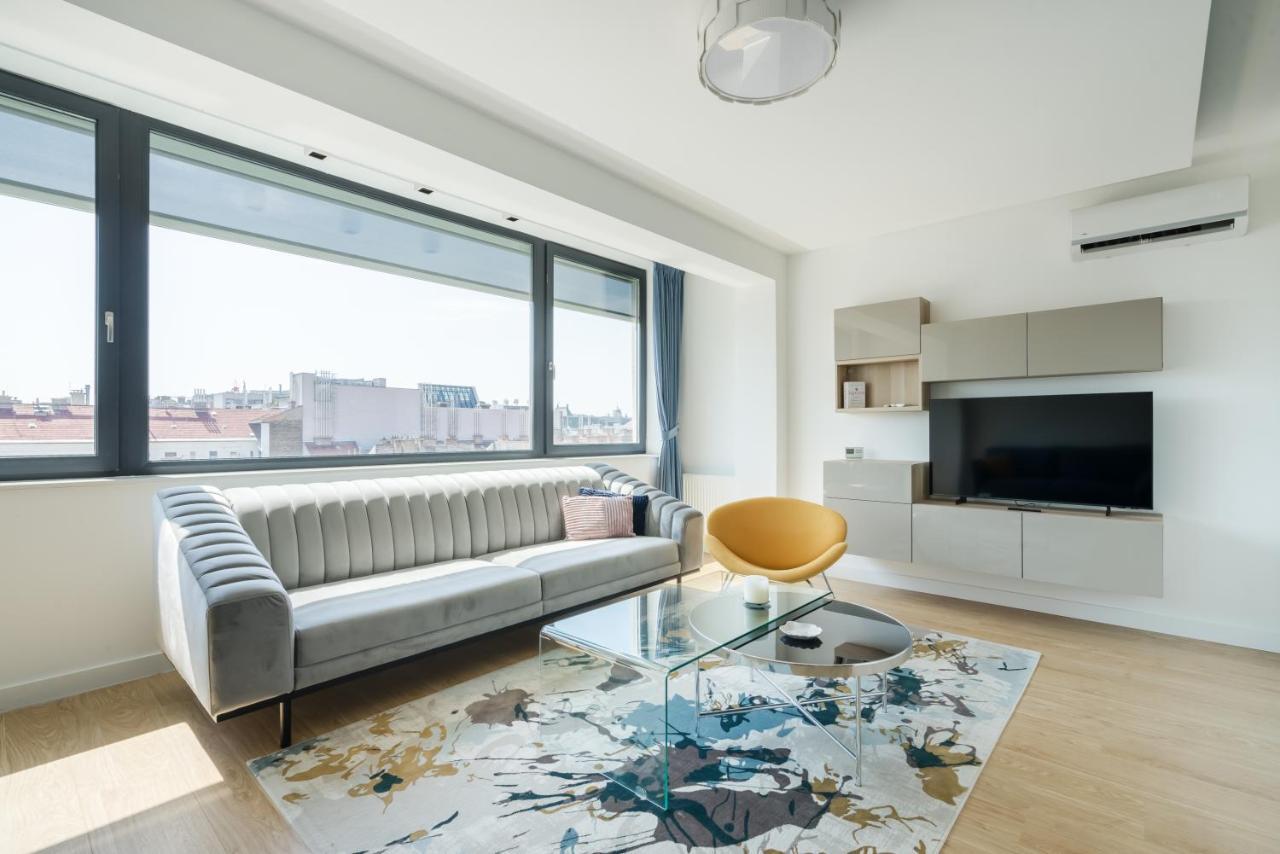 Amora Homes Imperial With Basilika And Castle View Need Reservation For Free Parking