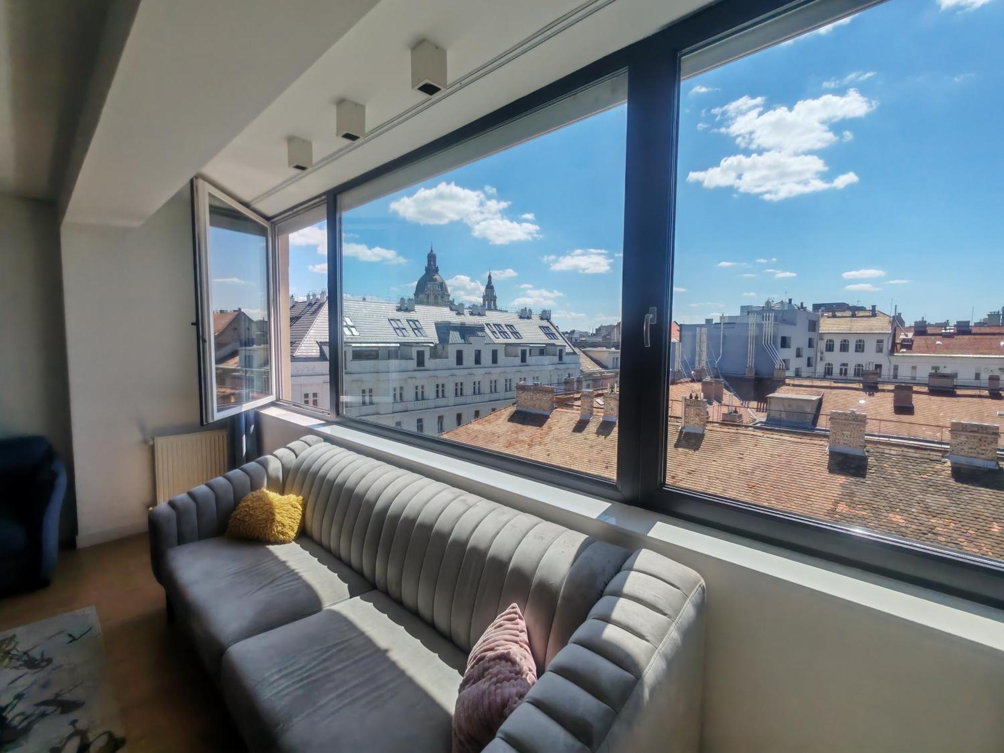 Imperial With Basilika And Castle View Need Reservation For Free Parking Apartment *